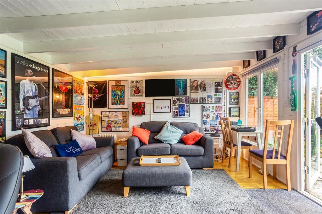 66402_4 The Dell Vernham (14) .jpg