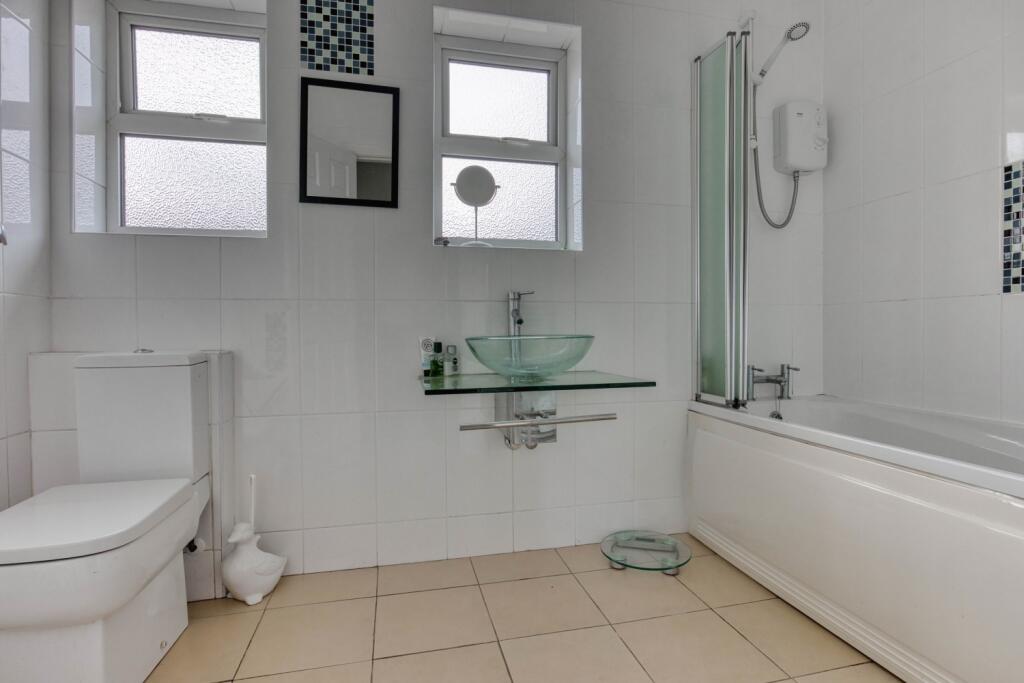 Ewemove Taunton - Eastwick Road (15)