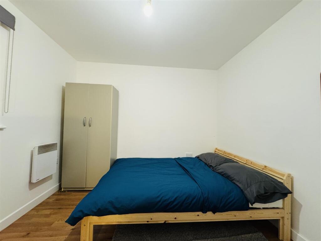 Room 4
