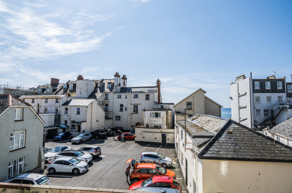 1294428-2-682c547...