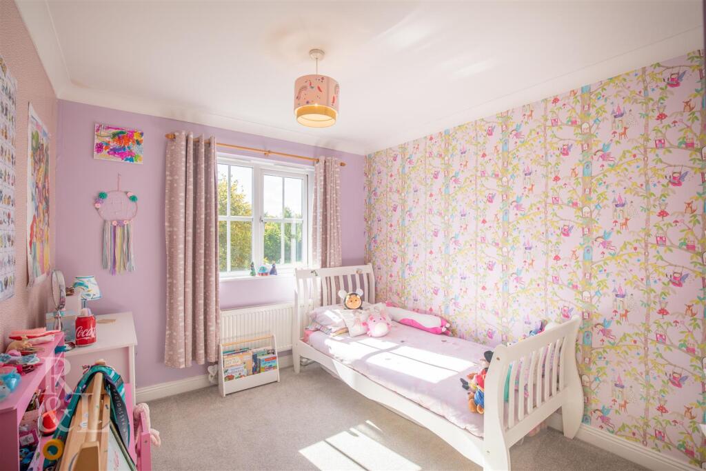 18 Forest School (13).jpg