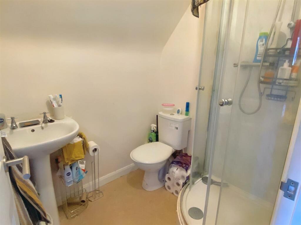 Shower room.jpg