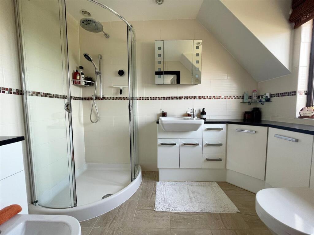 en suite.jpg