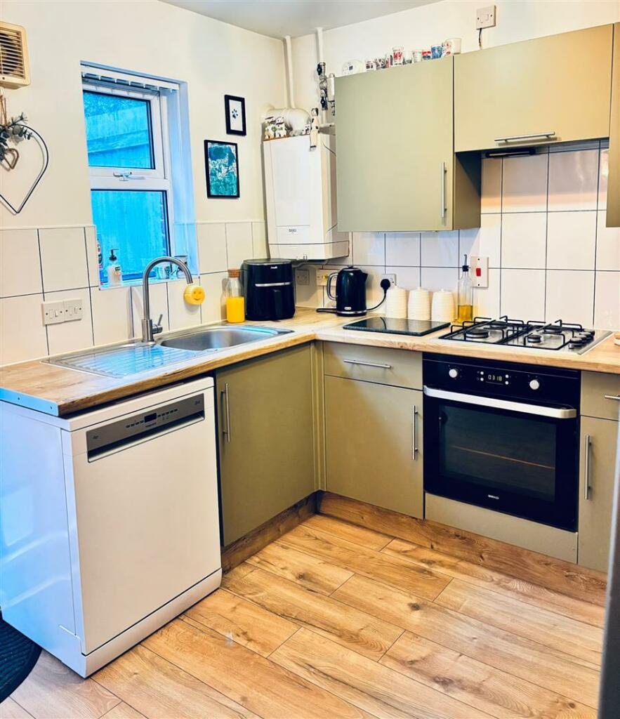 WhatsApp Image 2024-12-10 at 14.26.22 (4).jpeg