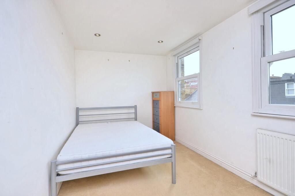 13&#39;4 Second Floor Bedroom