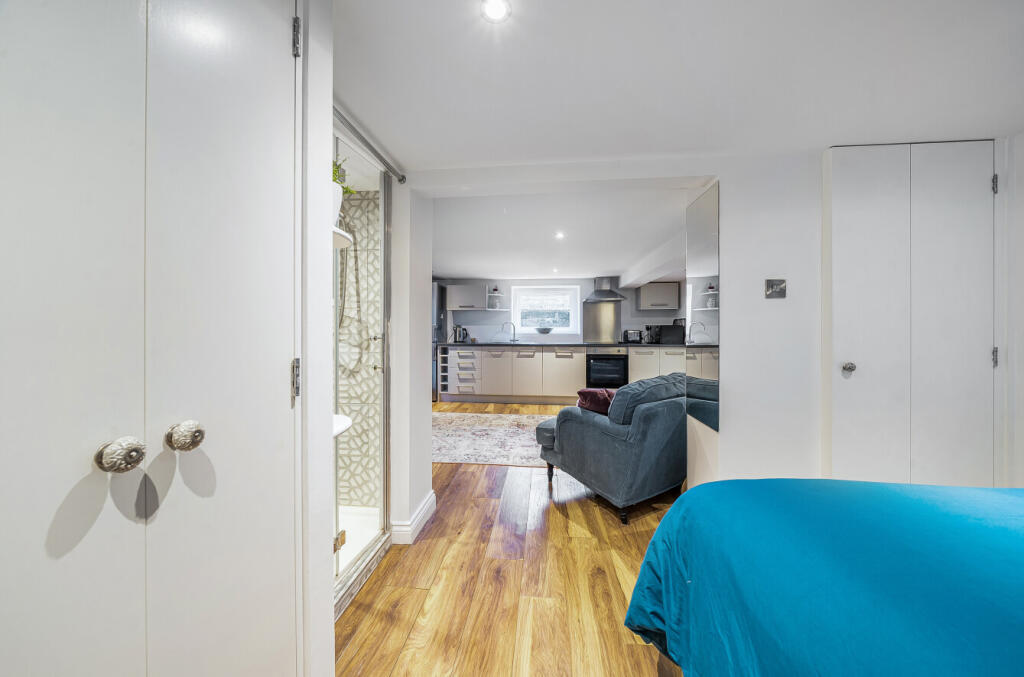 1358142-7-68d1728...