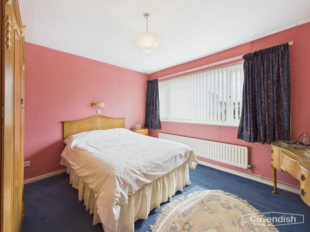 BEDROOM 2