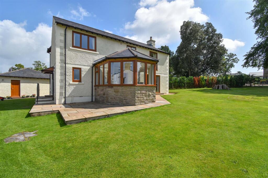 Douglas House Rear Garden f.jpg