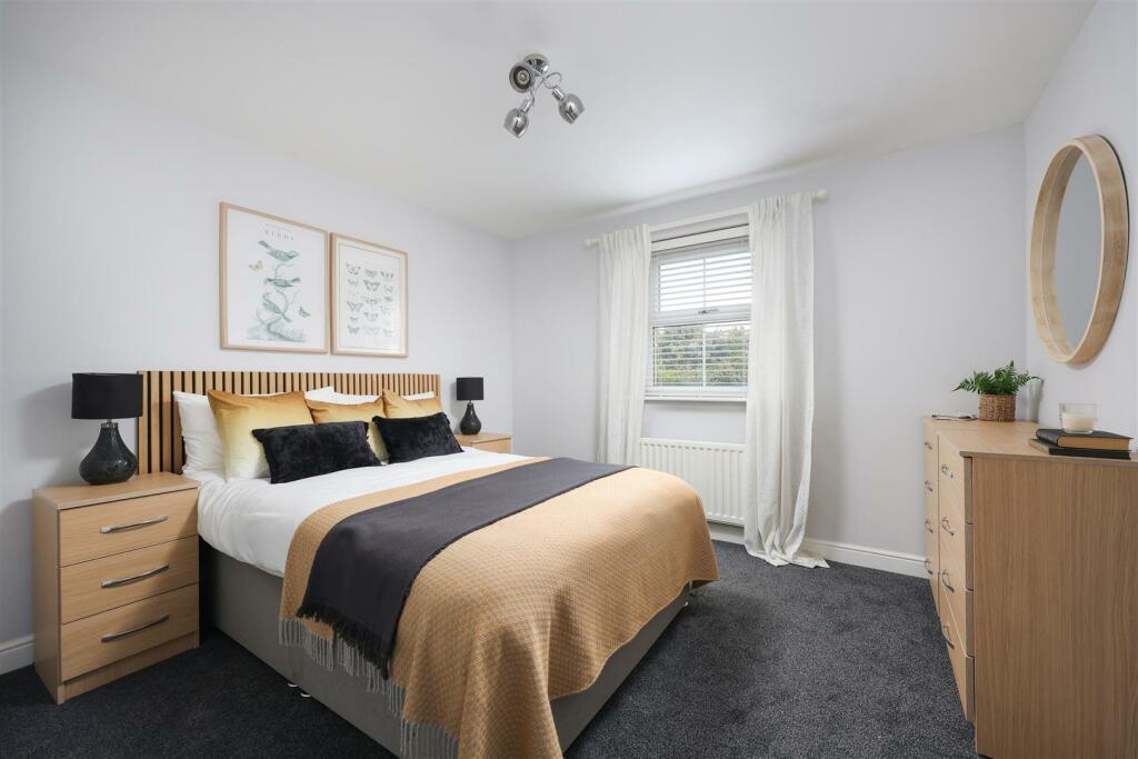 4 new Charlton Way 31.JPG