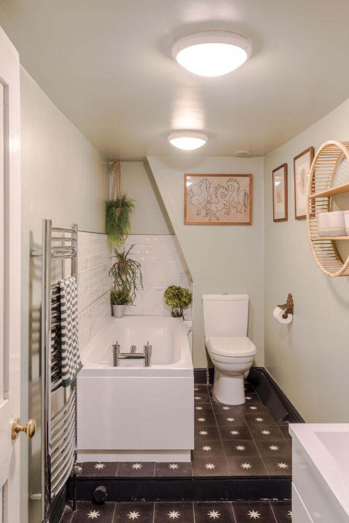 249286 - 34 Spencer Square-6.jpg