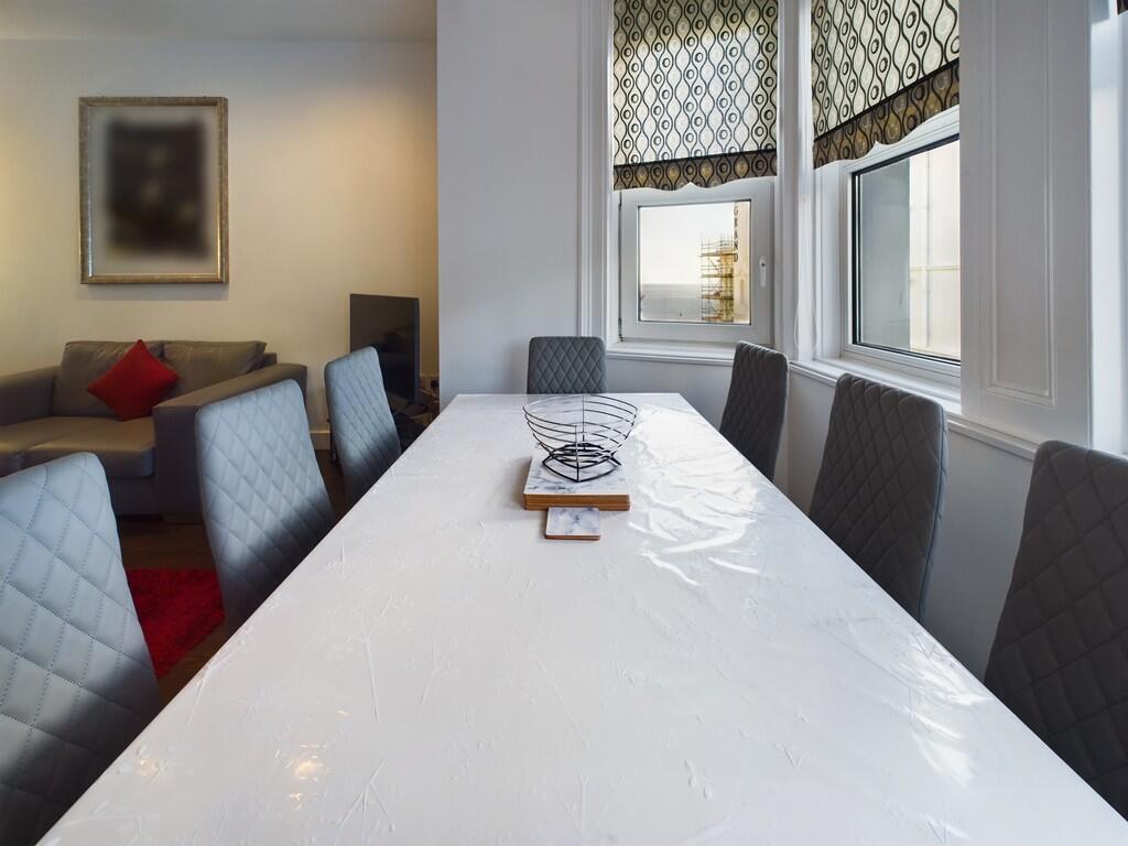 CAM02089G0-PR0418...