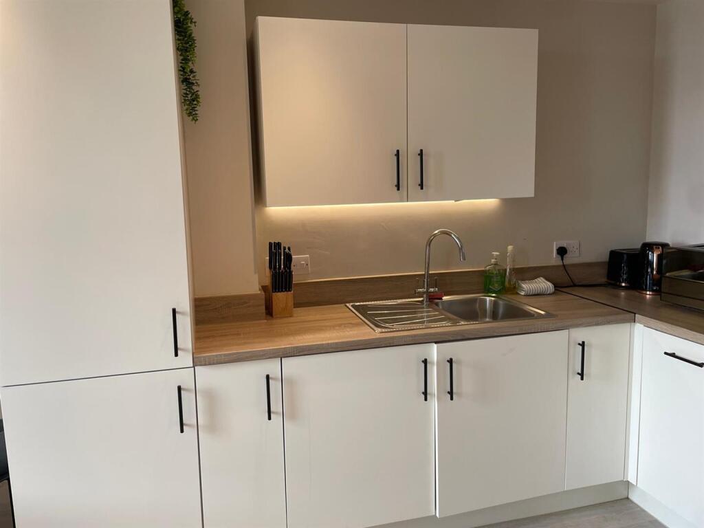 PHOTO-2025-08-07-13-10-06 11.jpg