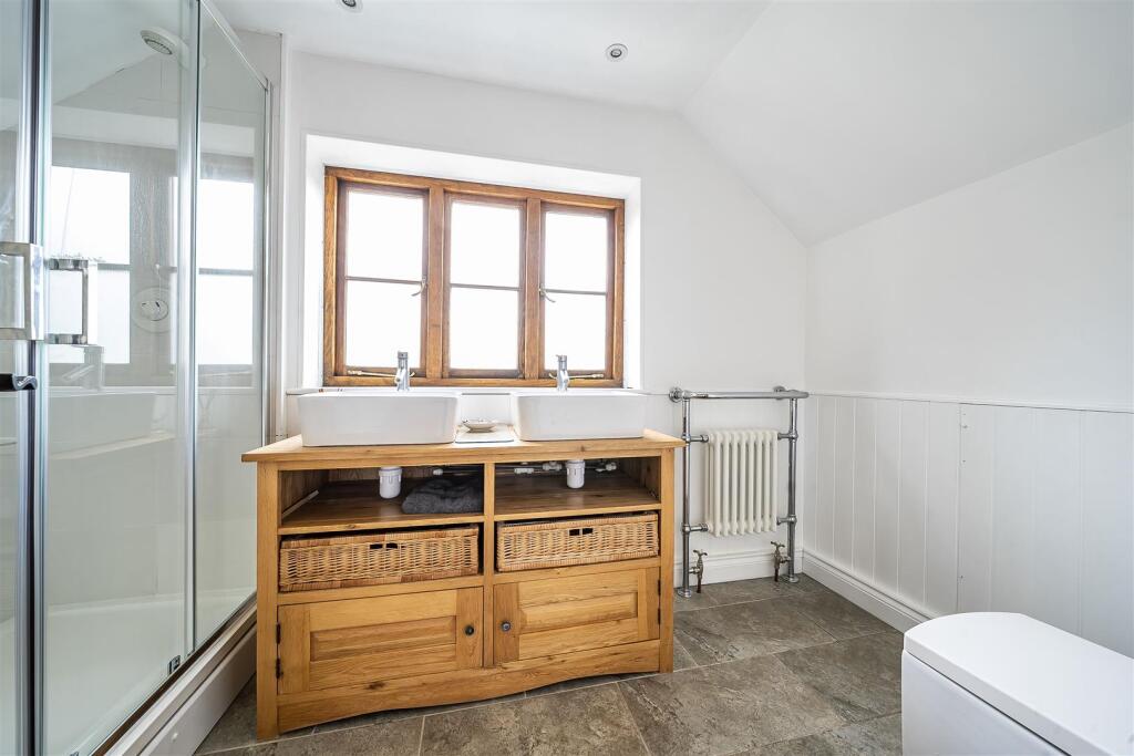 En Suite Shower Room