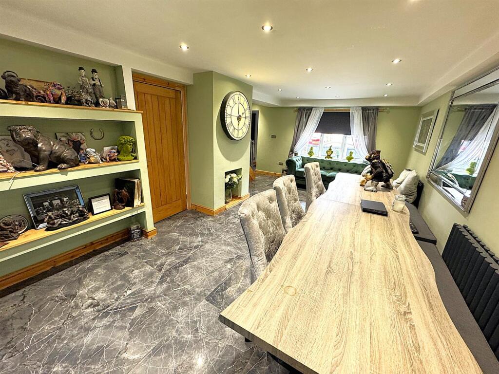 thumbnail_image1 (1).jpg