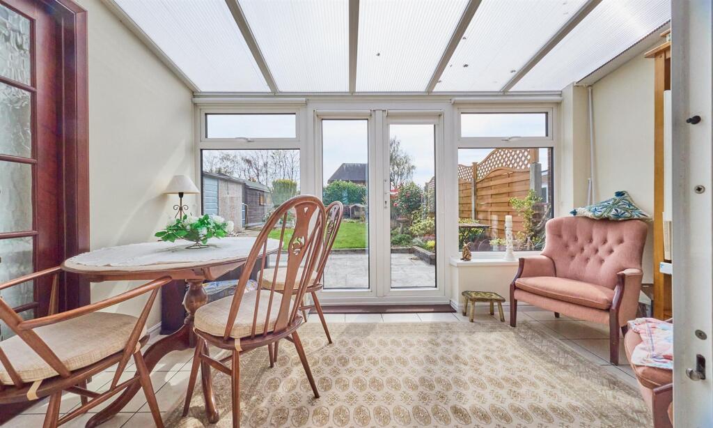 UPVC SUDG CONSERVATORY/DINING ROOM