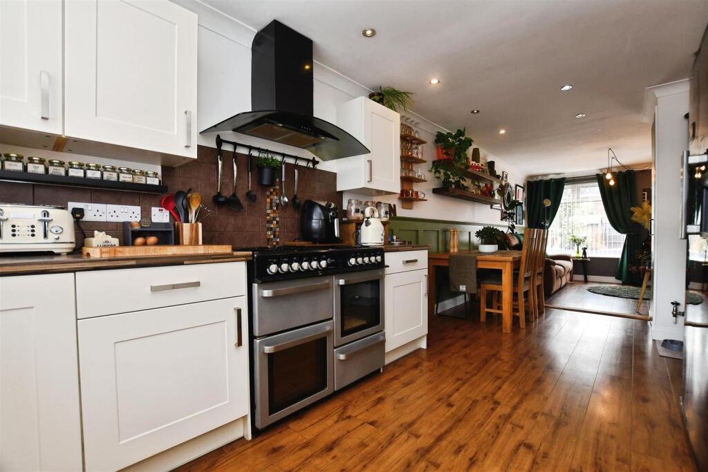Fitted Dining Kitchen