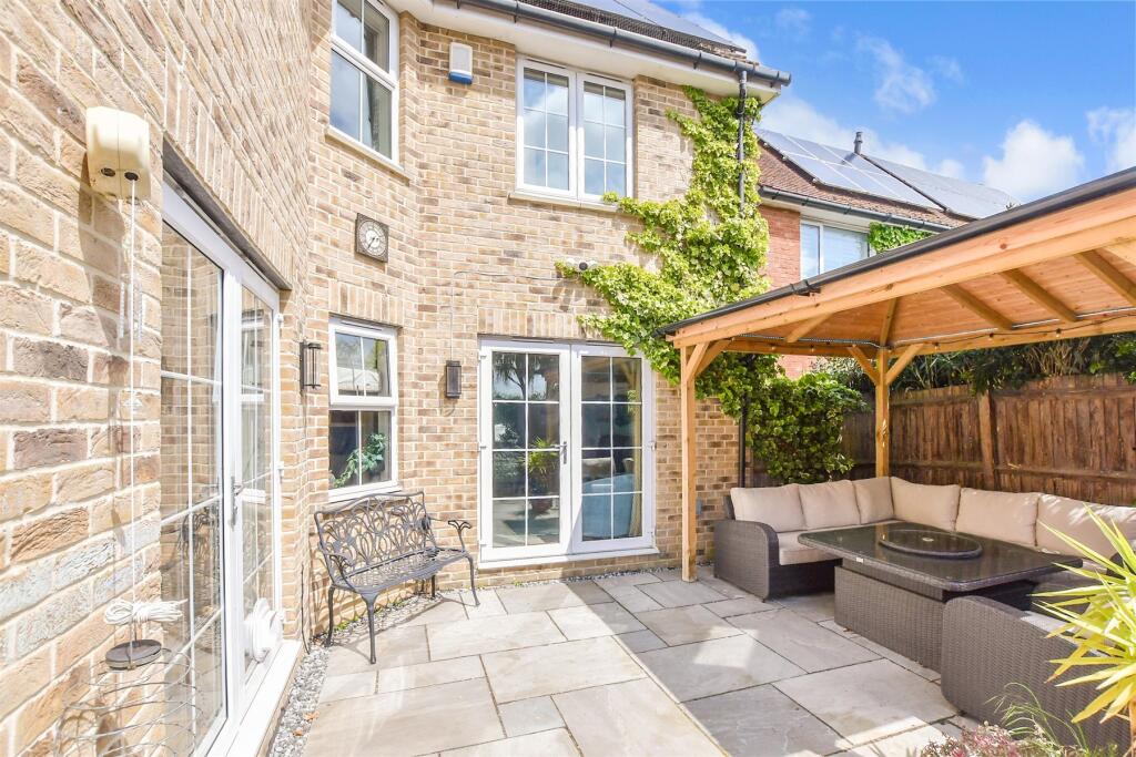 Patio / Decking