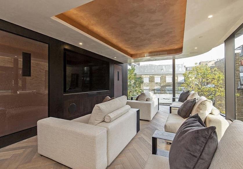 Residents Lounge and