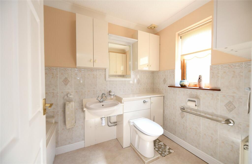 Master En-Suite