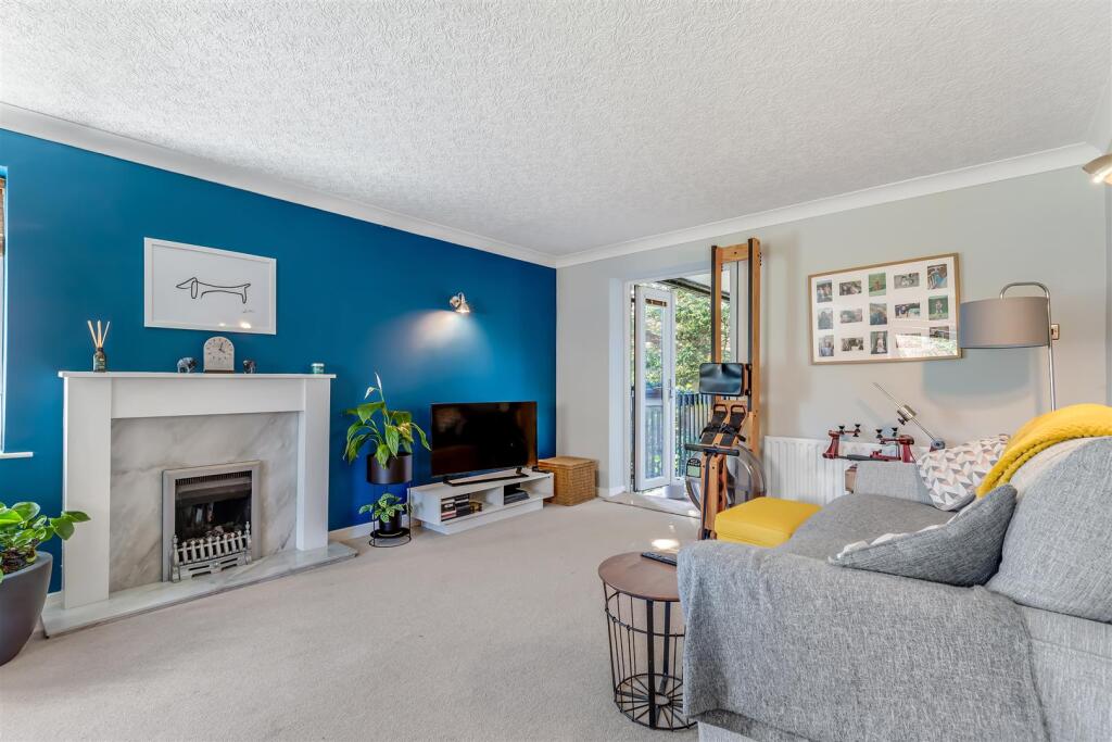 Sitting Room 2.jpg