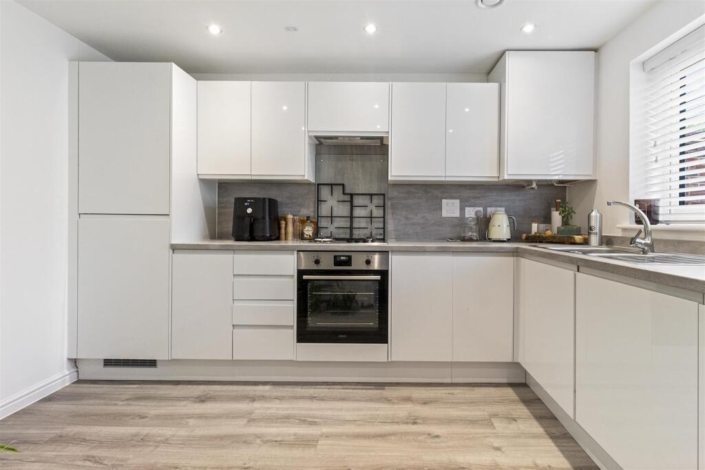 Windflower Chase 21-003.JPG