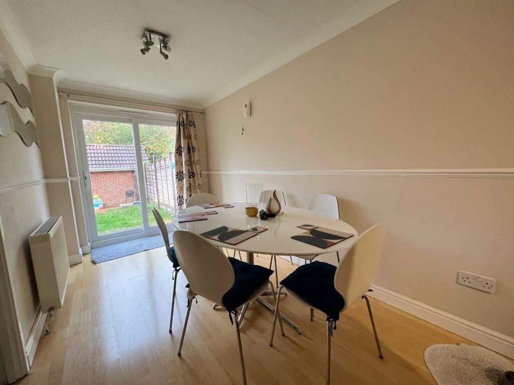 Dining room.jpg