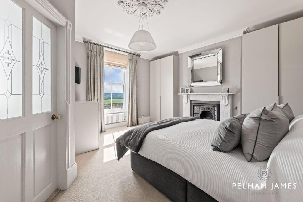 Principal Suite, 68 Tinwell Road, Stamford