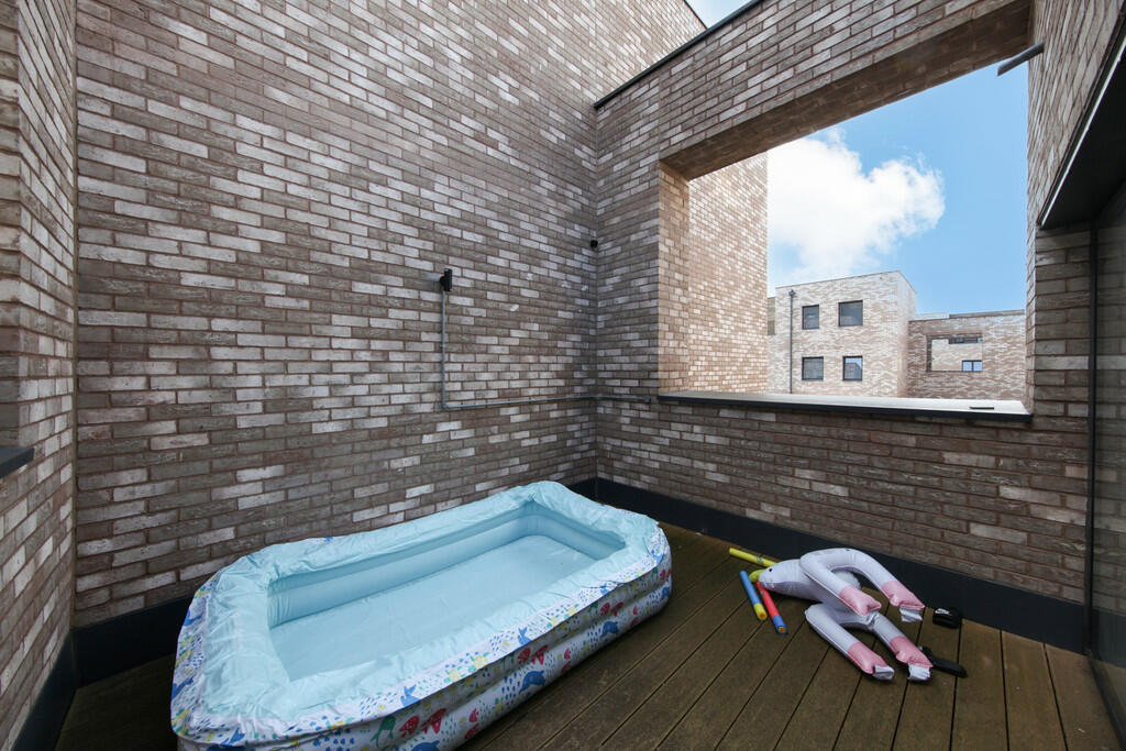 17!Oriental Squar...