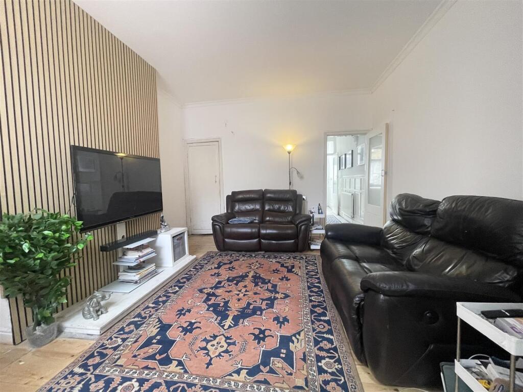 Reception room 2