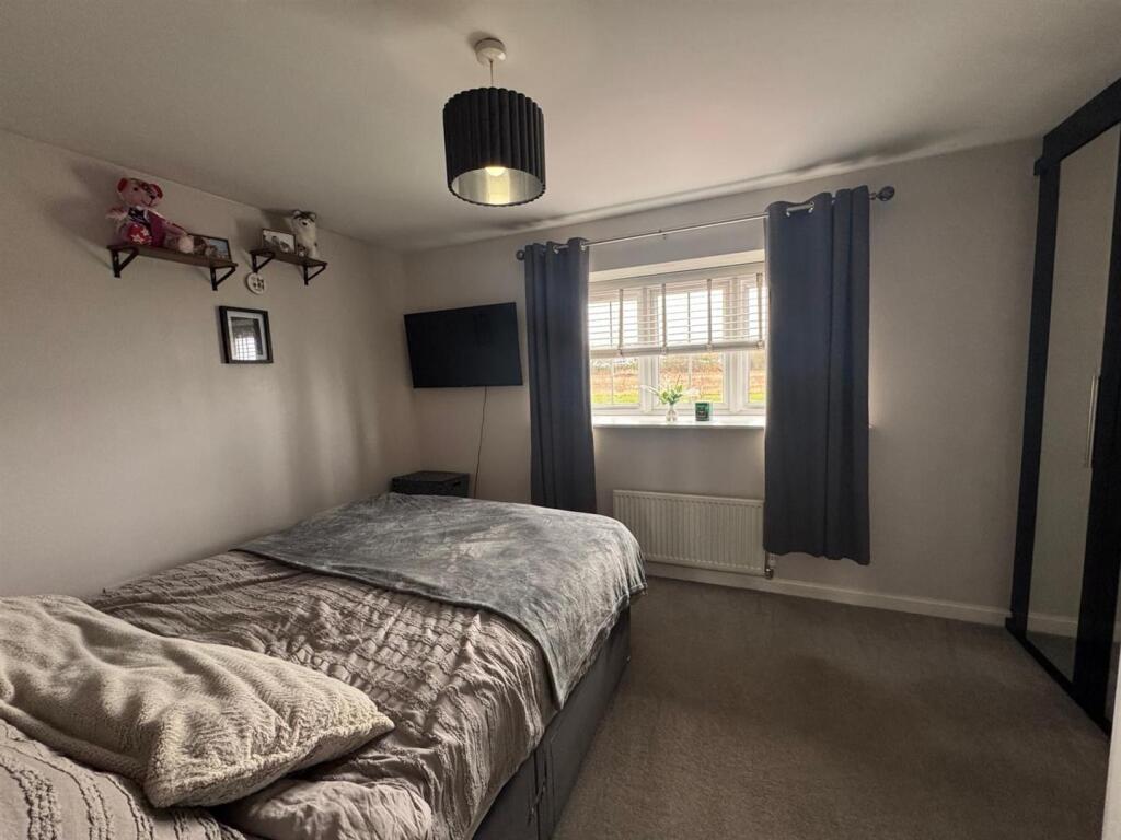 Double Bedroom1