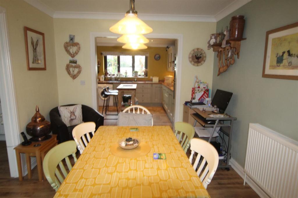 dining room.JPG
