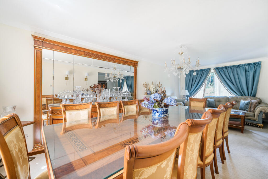 1299911-9-6838050...