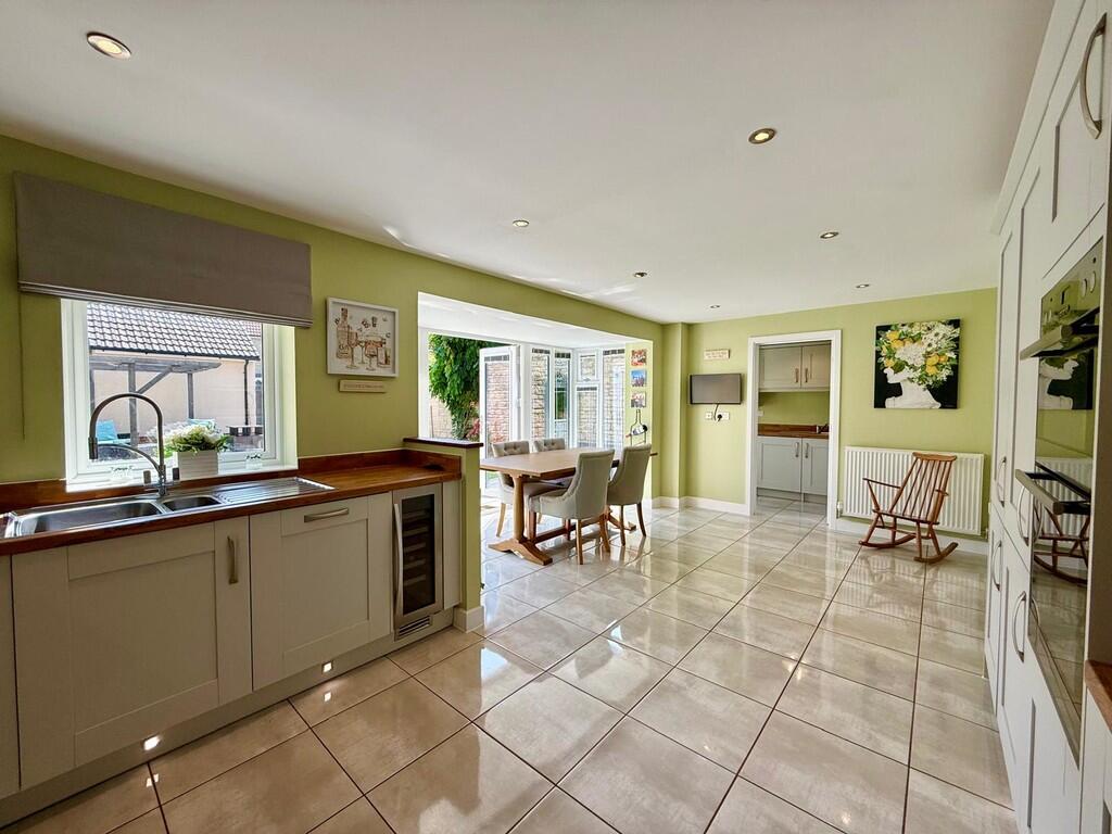 Kitchen/Dining Ro...