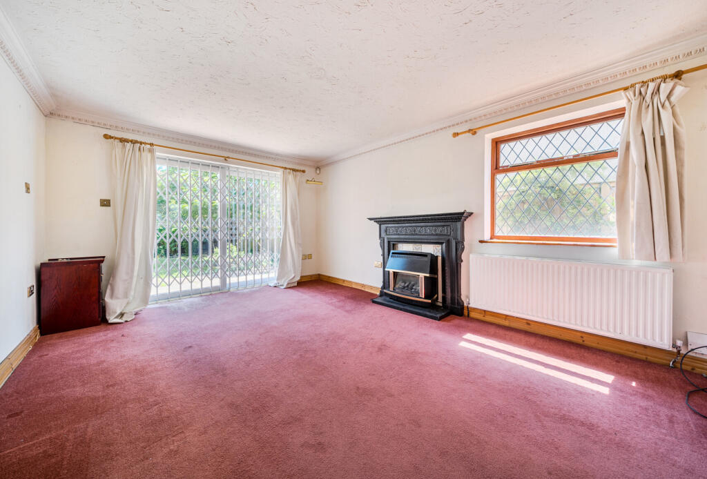 1305695-10-6852b1...