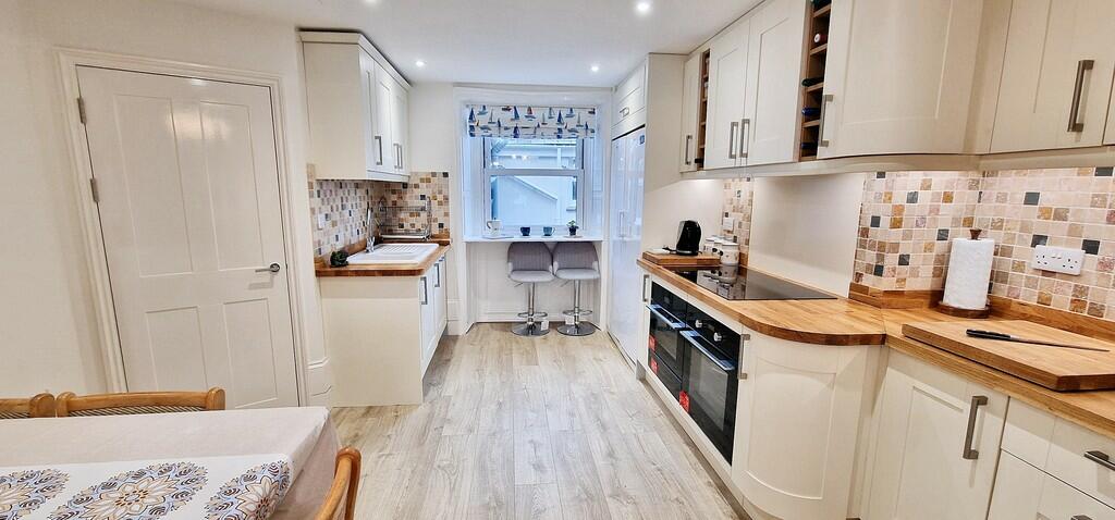 Maisonette - Kitc...