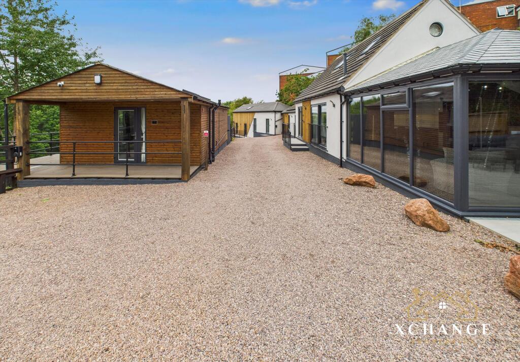 Castle Road, Hartshill, Nuneaton, Warwickshire, CV10