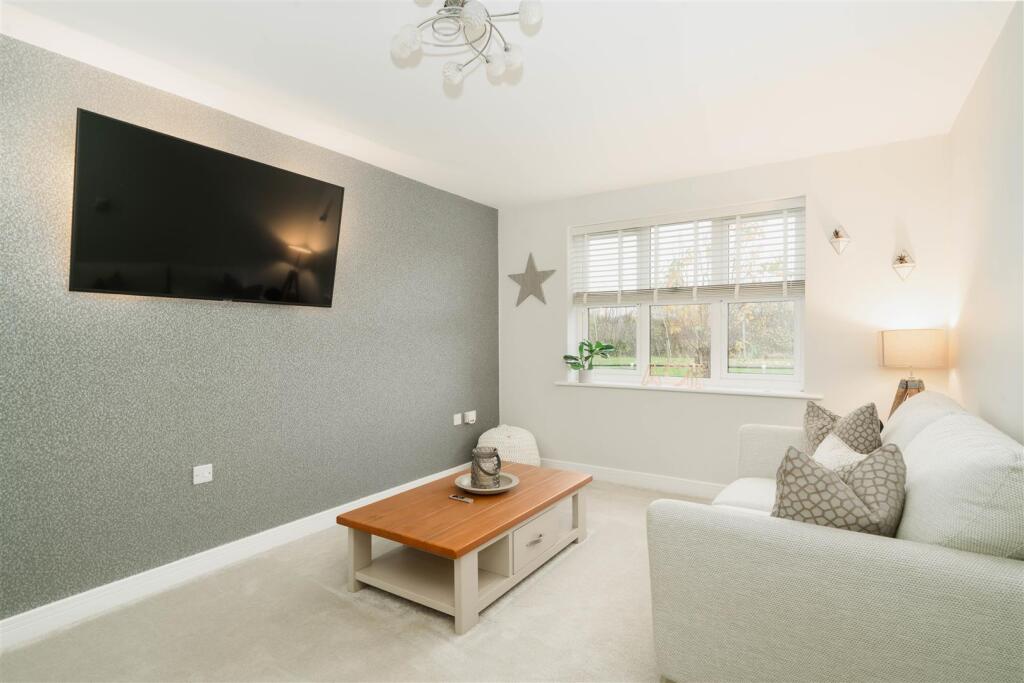 Living Room.jpg