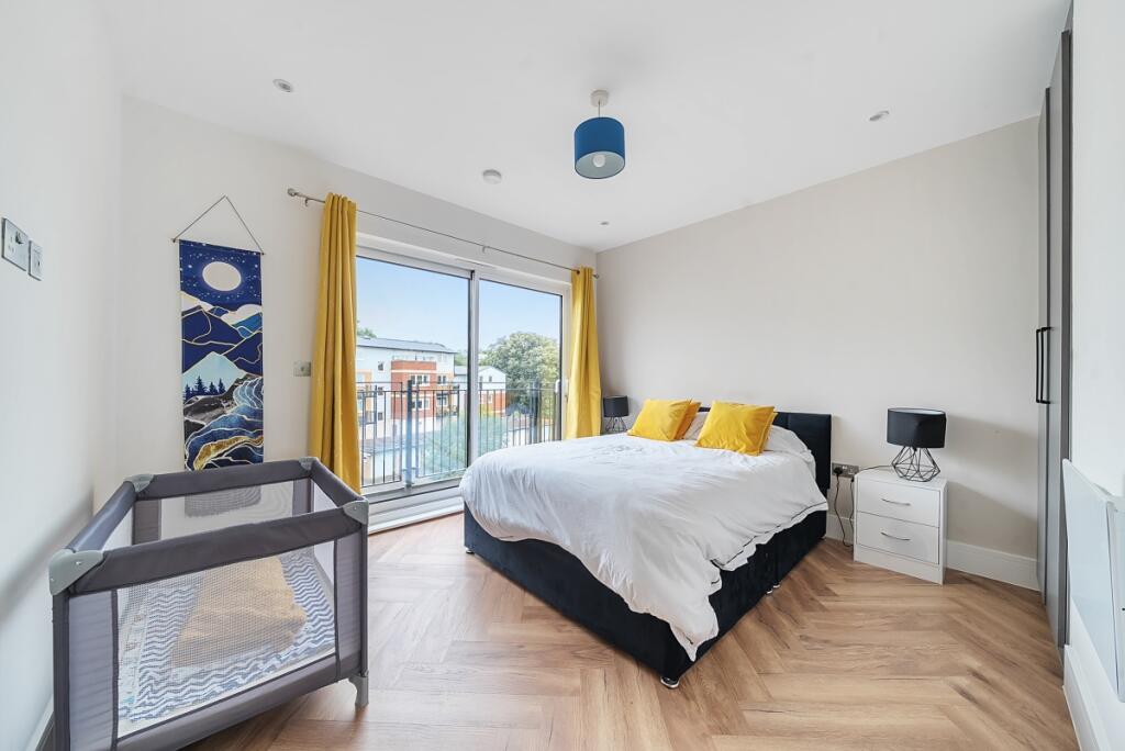 1332239-19-68907b...