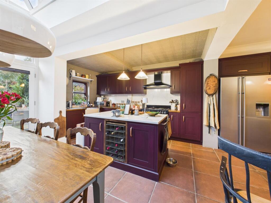 OPEN PLAN LIVING KITCHEN