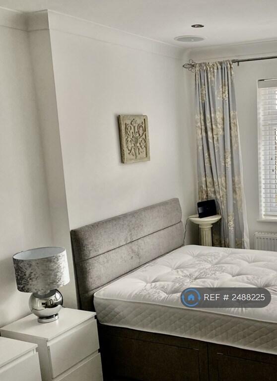 Fixtures &amp; Fittings 