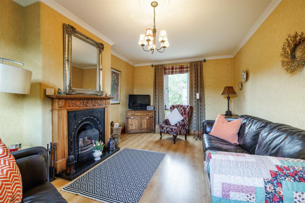 14 Priors Walk Melrose 06.JPG