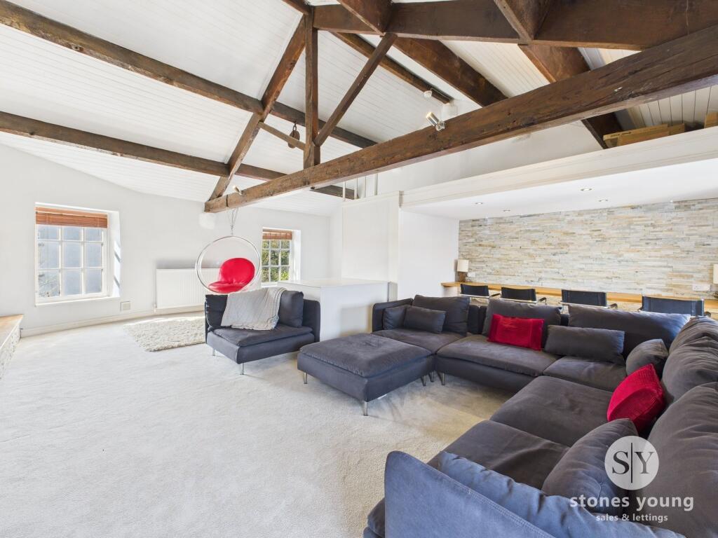 Attic Room/Bedroom 1