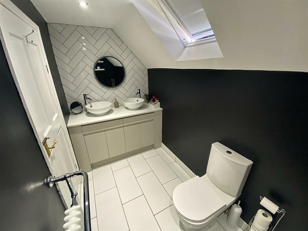 Bathroom/WC