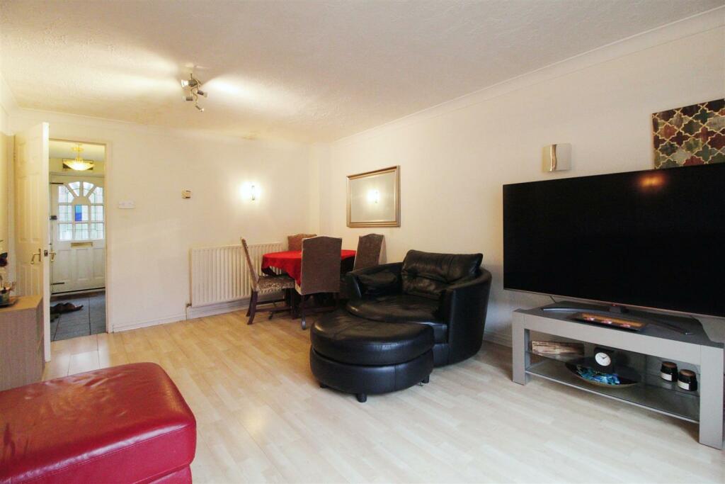lounge 203.jpeg