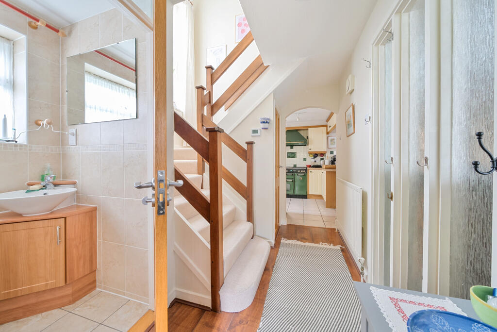 1304567-8-6841652...