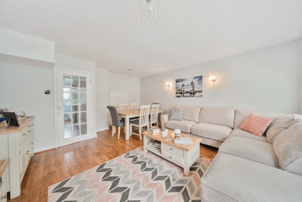 1373770-13-690228...