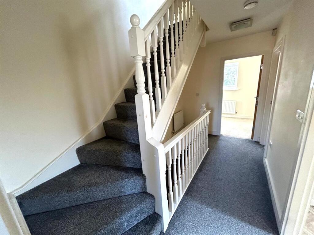 Hallway.jpg