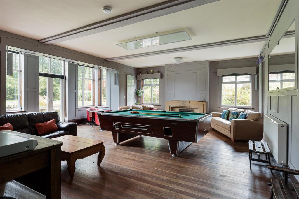 Entertainment Room