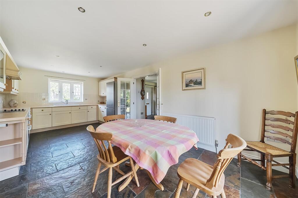 Kitchen / Breakfast