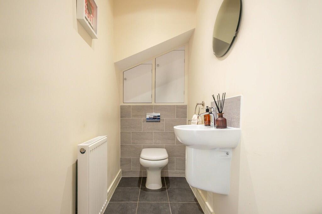 8 Griffin Gardens...